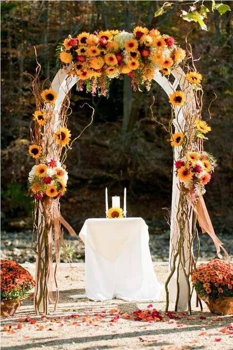 Sunflowers arch ideas for rustic outdoor wedding