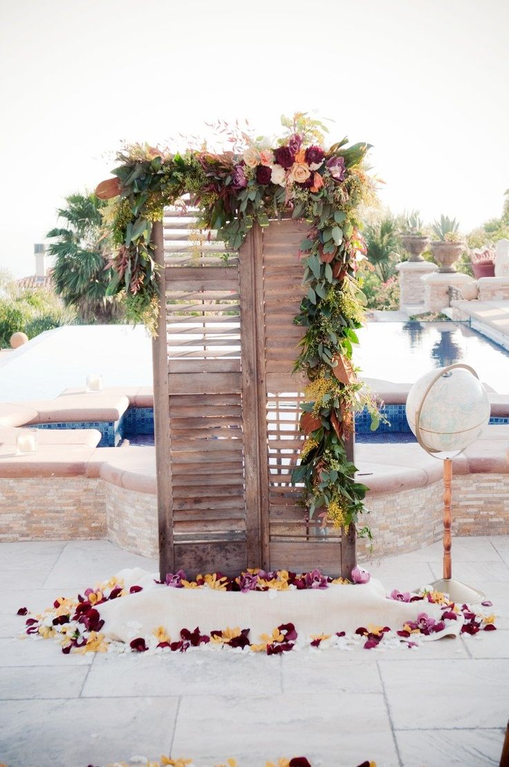 35 Rustic Old Door Wedding Decor Ideas for Outdoor Country Weddings