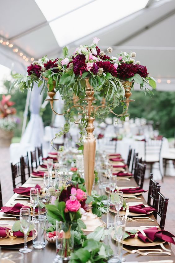 burgundy and gold wedding table decor ideas