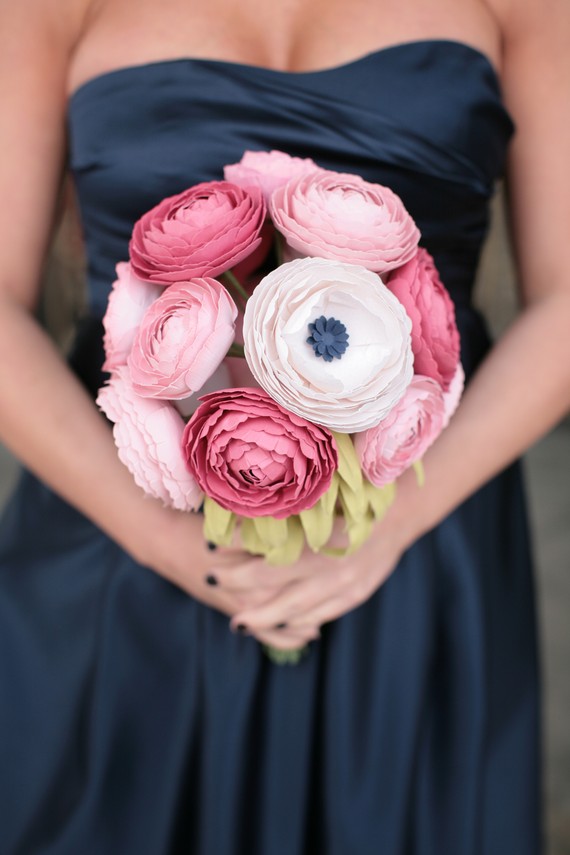 The Ranunculus Paper Flower Bouquet- sunnyandstumpy