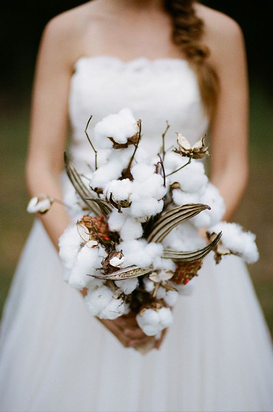 farm rustic country wedding ideas - cotton bridal bouquet