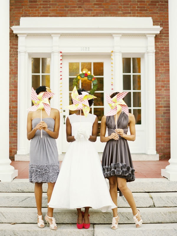 gray wedding idea - giant pinwheels bouquet