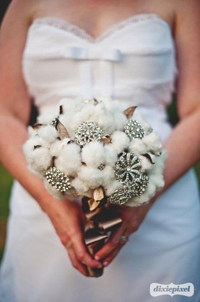 winter rustic wedding idea - cotton wedding bouquet