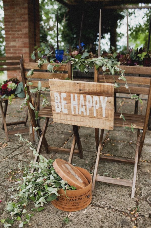 Rustic Be Happy wedding sign