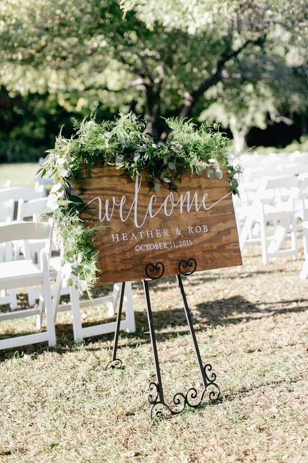 Rustic welcome wedding sign