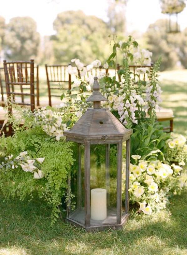 Summer flowers and lantern wedding decor