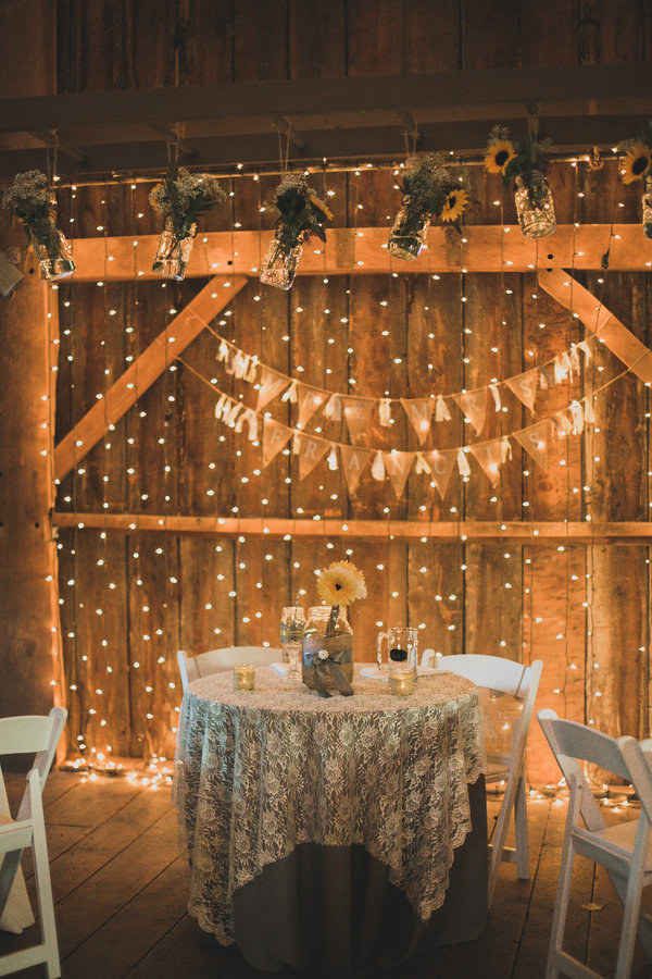 Vintage Wedding Idea - Fresh sunflowers paired with twinkle light