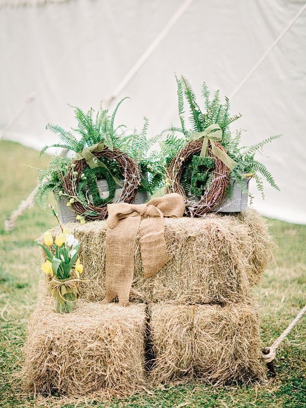 Rustic burlap wedding decor