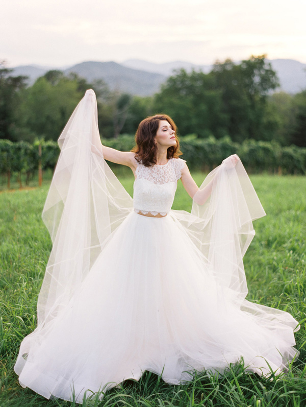 Ruffled - photo by Wedding Nature Photography http://ruffledblog.com/elegant-vineyard-wedding-inspiration