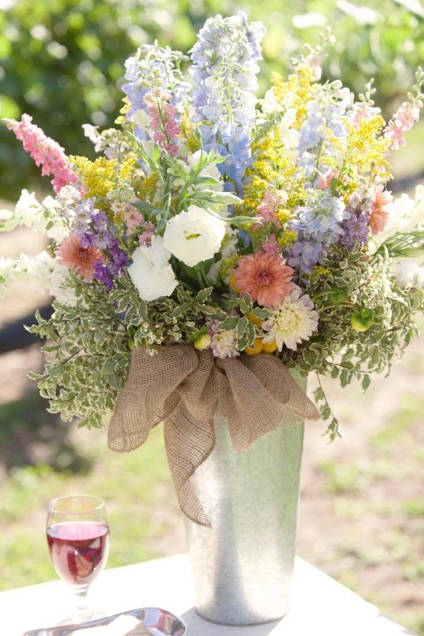 spring burlap wedding centerpiece