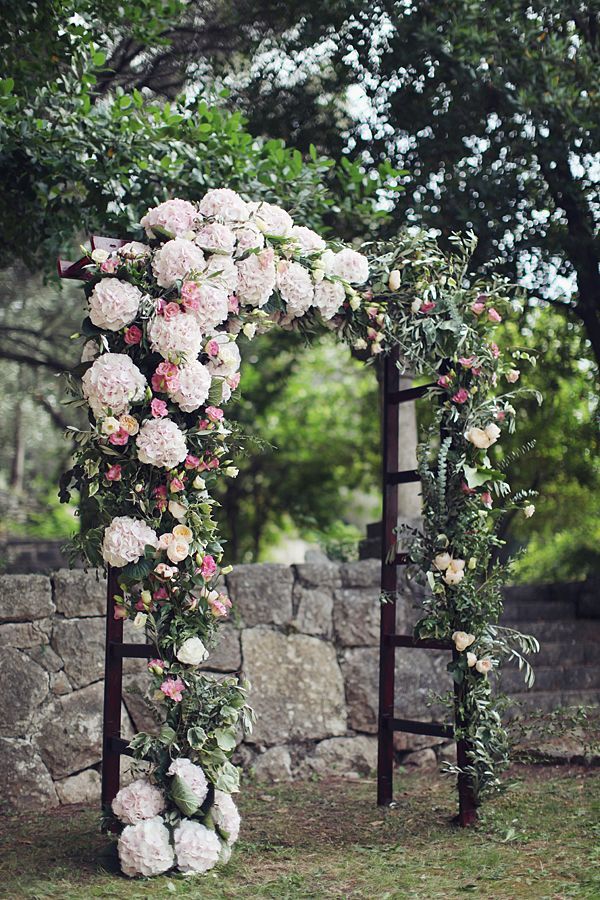 Blush Roses Wedding Alter Ideas