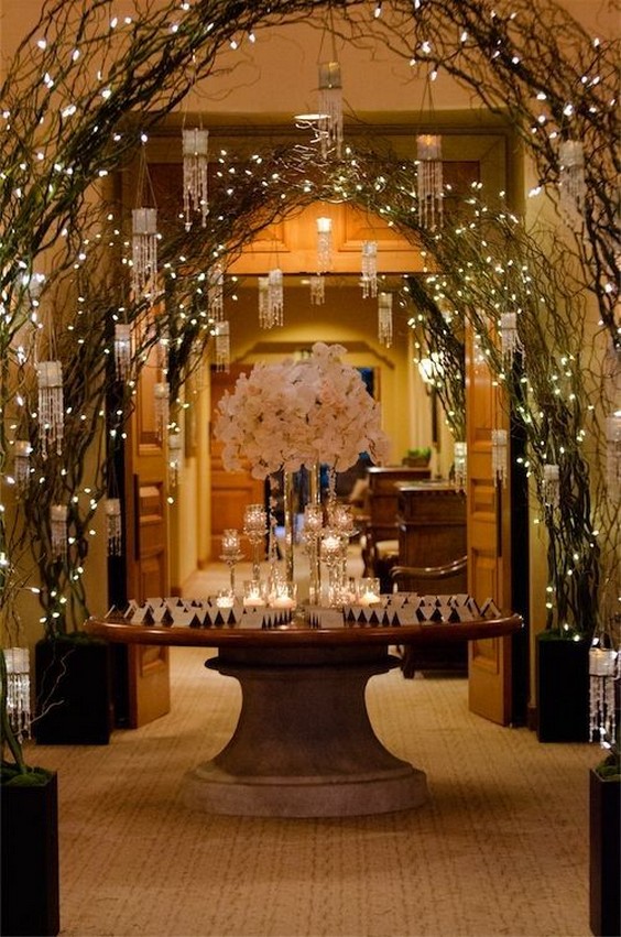 December wedding venue decor ideas