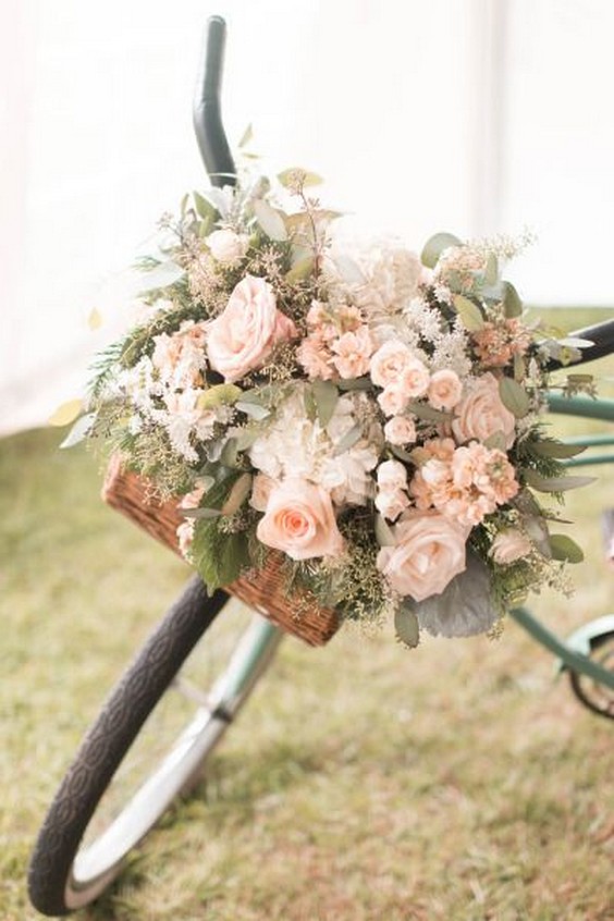 Flowers on bike wedding decor ideas