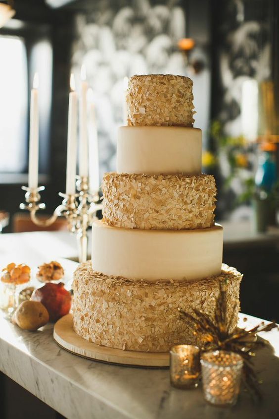 Stunning gold sparkling wedding cake