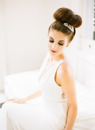 30 Top Knot Bun Wedding Hairstyles That Will Inspire(with 