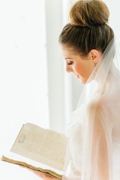 simple ballet bun hairstyle for wedding