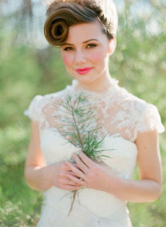 48 Chic Wedding Hairstyles for Short Hair   Deer Pearl Flowers
