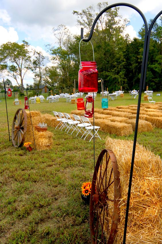 Country decorations for a wedding!