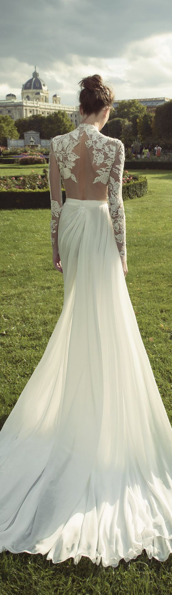 Ester Haute Couture Fall 2016 Lace Wedding Dress