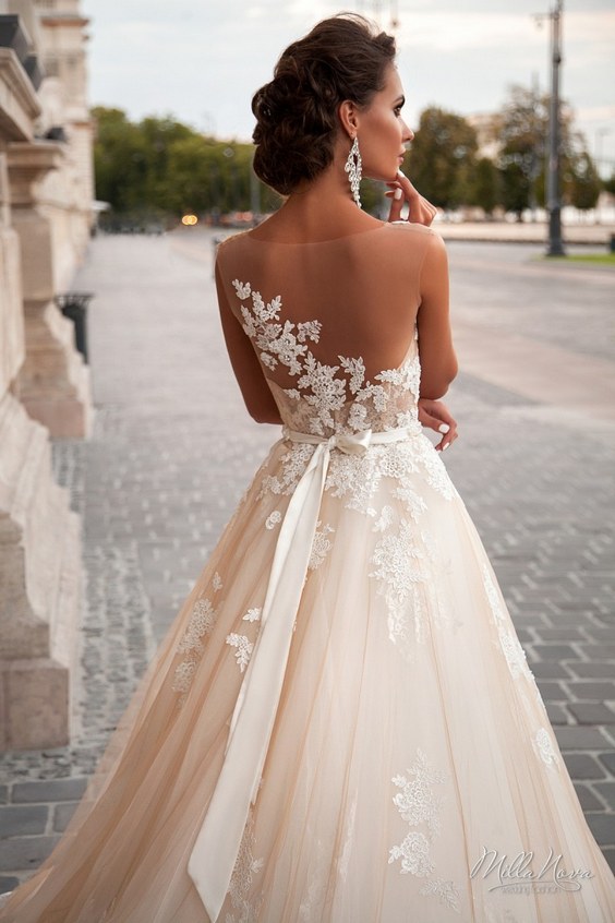 lace detail wedding dress