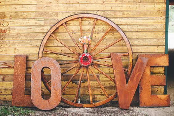 Rustic LOVE Sign and Wagon Wheel for a Ranch Wedding Workshop