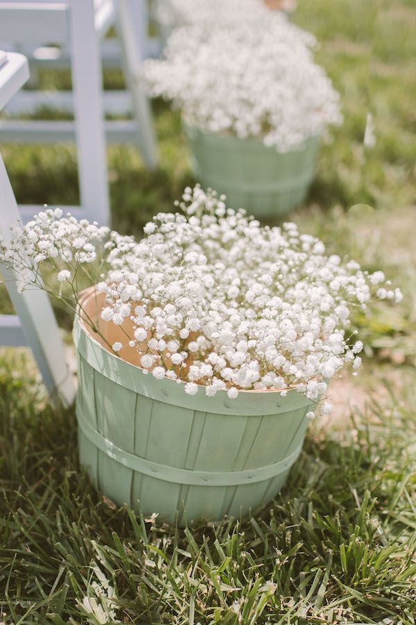 babys breath wedding idea