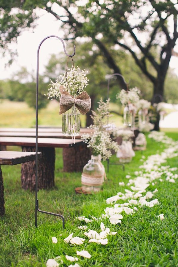 55 Chic-Rustic Burlap and Lace Wedding Ideas 2 burlap aisle runners for weddings with baby's breath