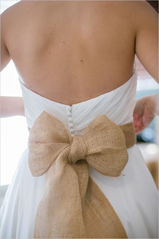 burlap ideas for wedding - wedding dress with burlap bow