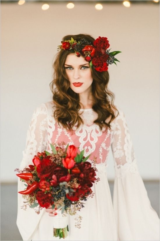 deep red wedding bouquet