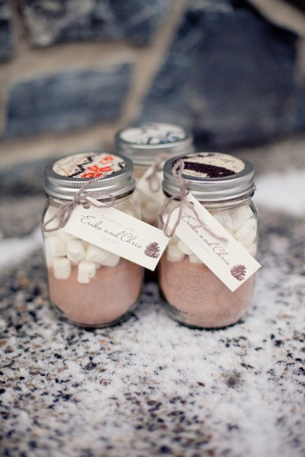 diy wedding favors-candy in mason jars