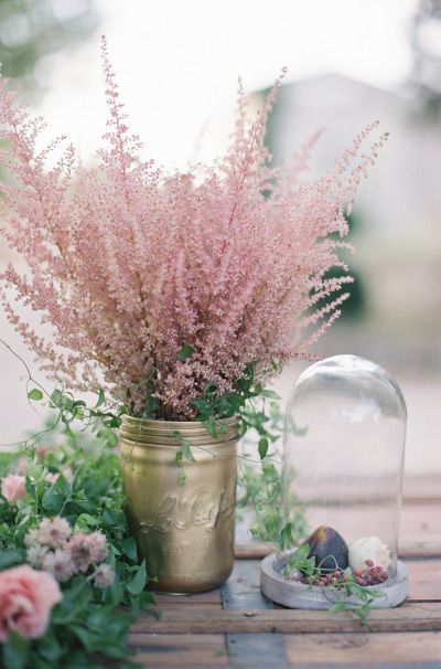 floral in mason jar wedding decor