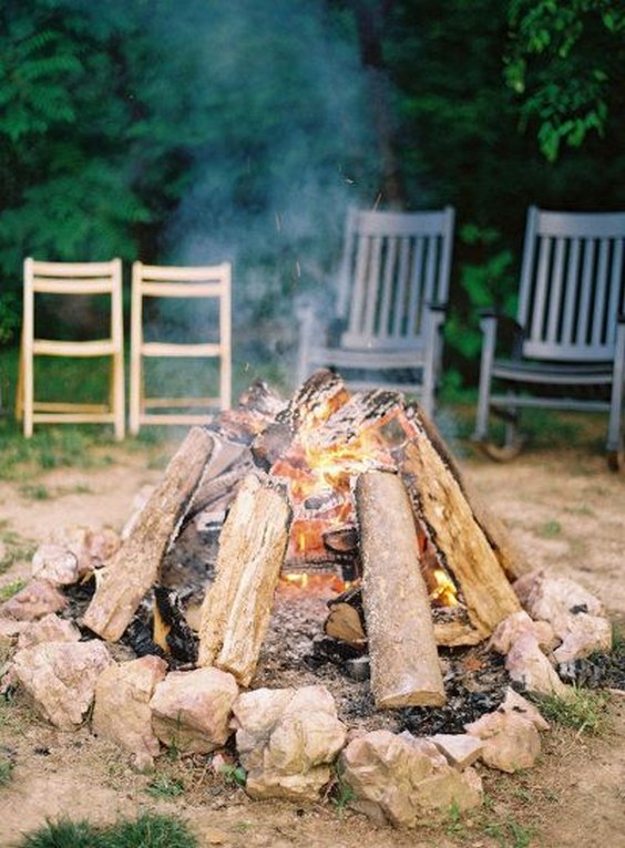 fun little firepit for late night festivities