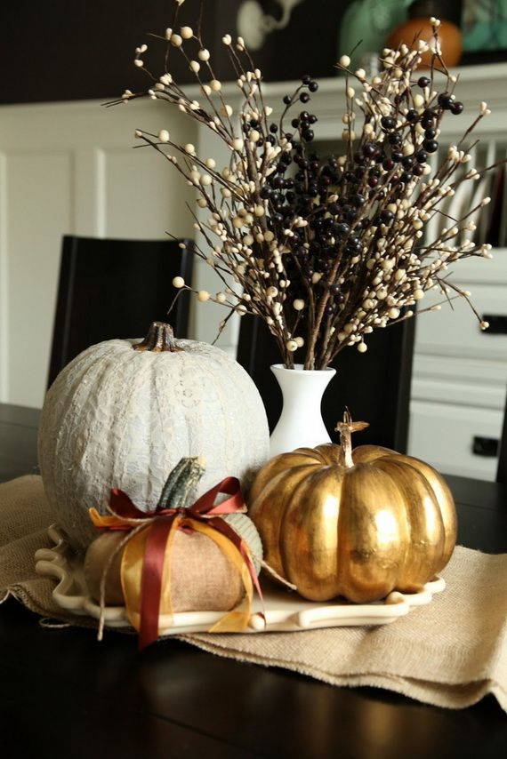 gold and white pumkin wedding centerpeices