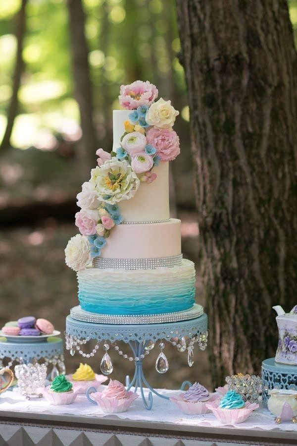 light blue ombre wedding cake