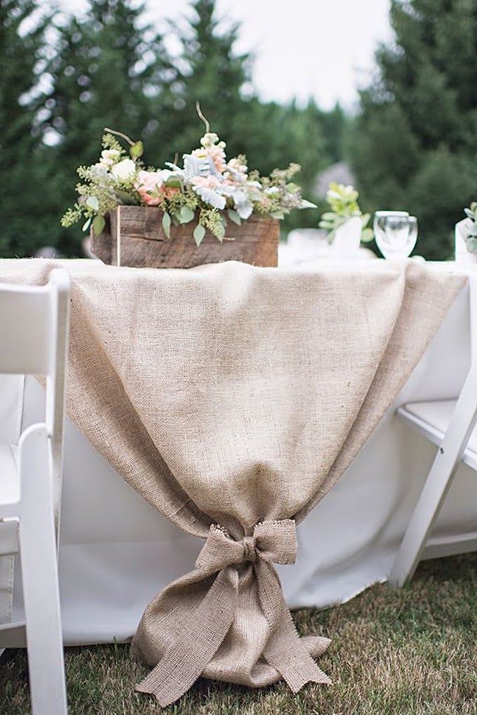 rustic wedding ideas - burlap table runner wedding