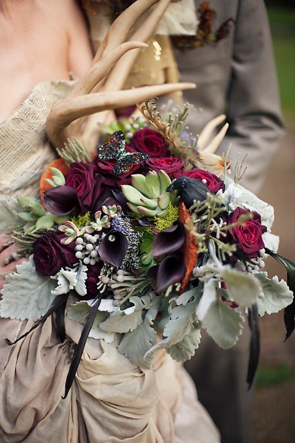 winter wedding bouquet with antler