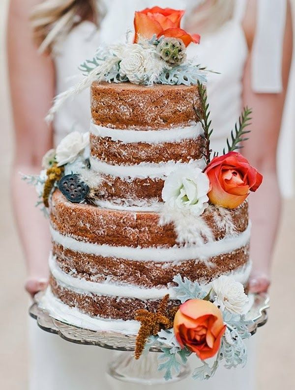 winter wedding ideas - Naked wedding cake with feather