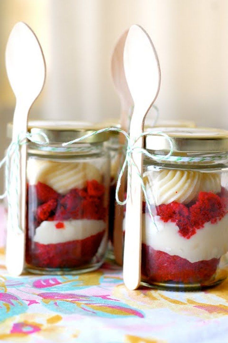 Cupcake in a Jar Wedding Favors