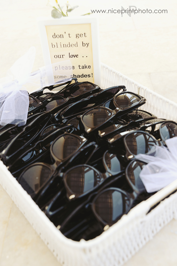 Cute Wedding Favors-Sunglasses