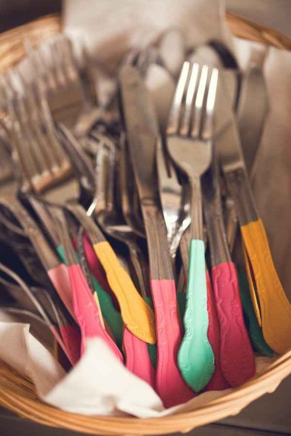 Diy Colorful Tableware as Wedding Favors