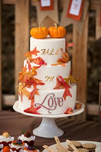 Fall Wedding Cake with Sugar Pumkin Cake Topper