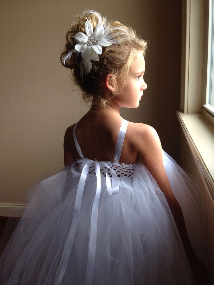 38 Cute Flower Girl Hairstyles For Wedding 2023👸