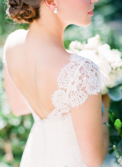 Lace wedding dress