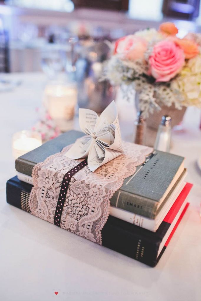 Perfect centerpieces for a vintage book theme wedding