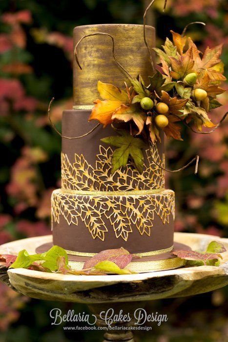 40+ Gorgeous Fall Leaves Wedding Ideas 33 Printed Fall Autumn Wedding Cake Ideas