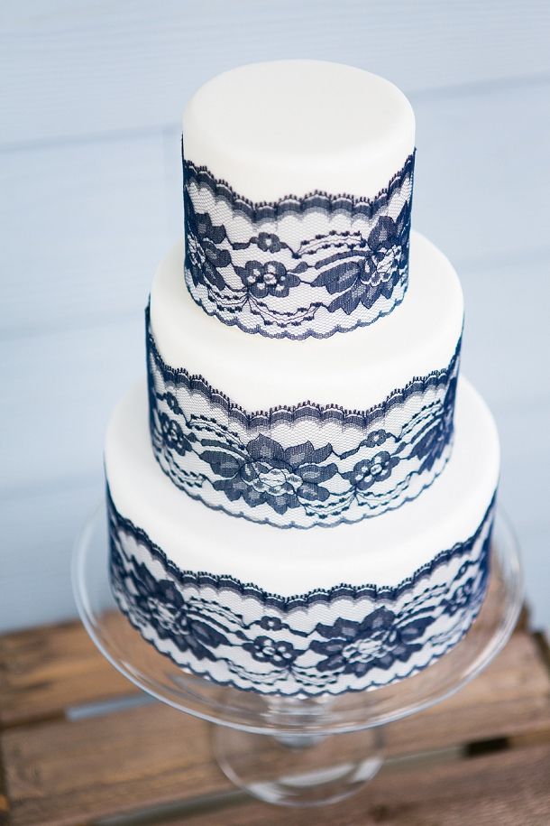 Simple Black and White Lace Wedding Cake