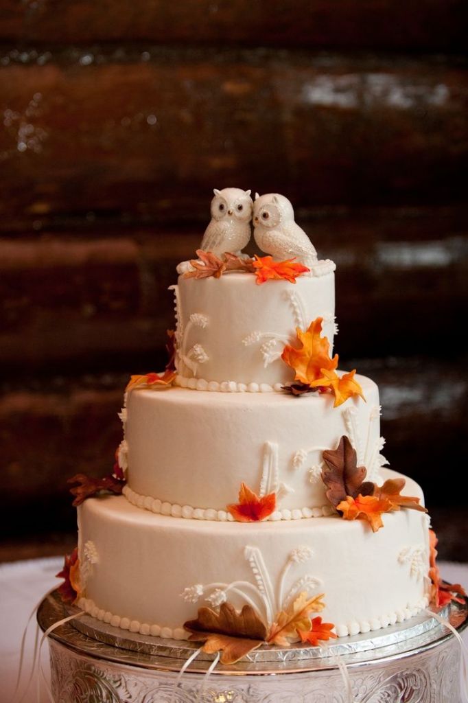 White Fall Wedding Cake with Snippets Whispers and Ribbons
