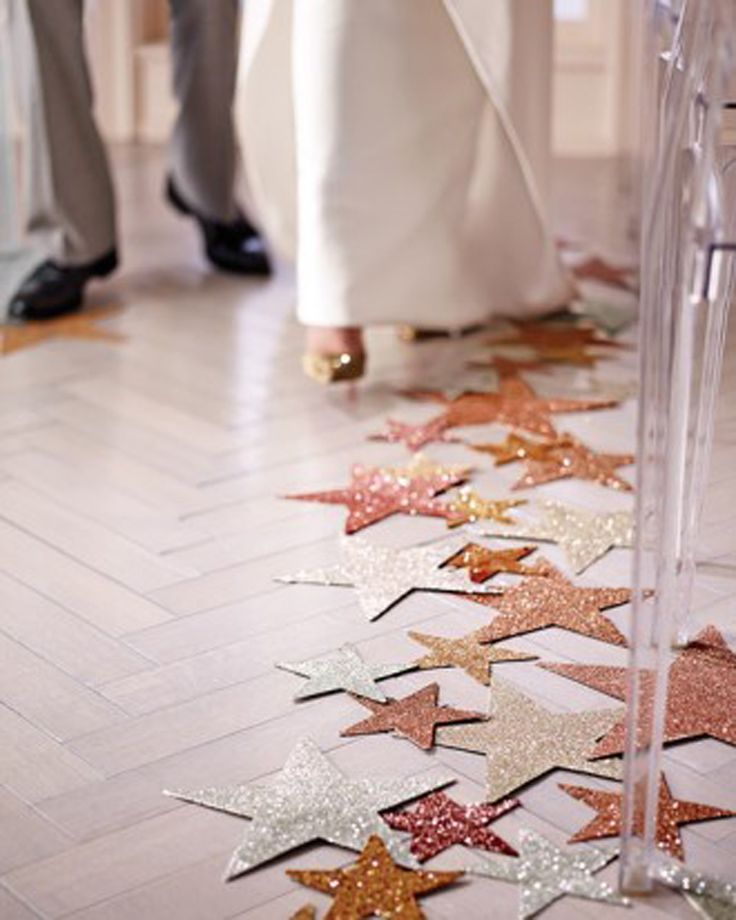 25 Romantic Winter Wedding Aisle Décor Ideas 13 Winter Wedding Aisle Decor Ideas