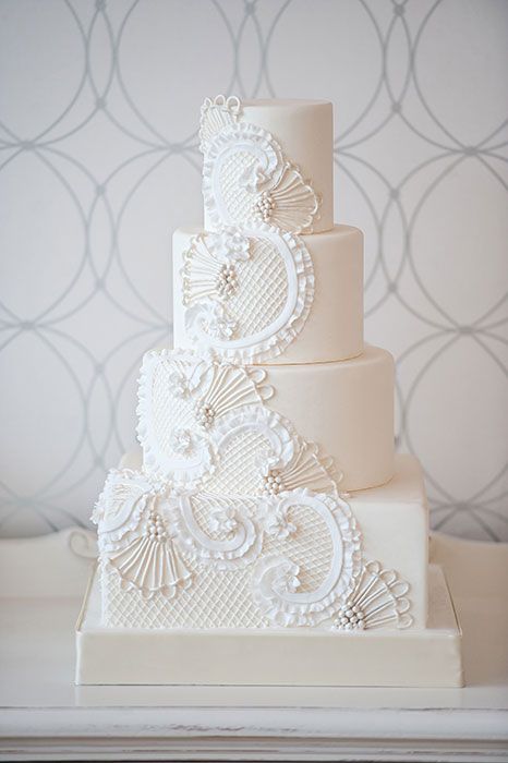 elegant lace detailed wedding cake