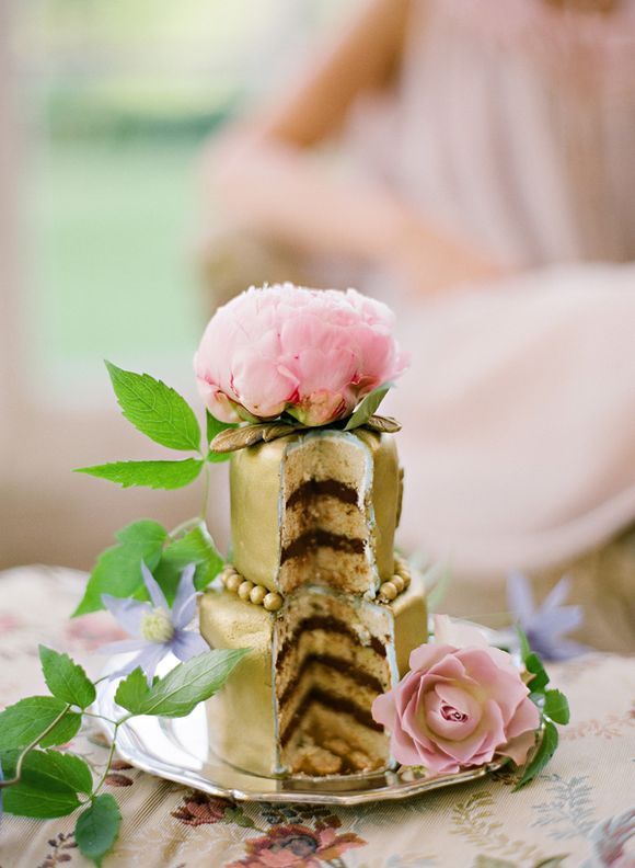 gold mini wedding cake